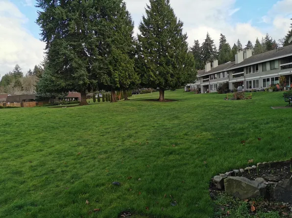 11104 NE 68th St APT A104, Kirkland, WA 98033