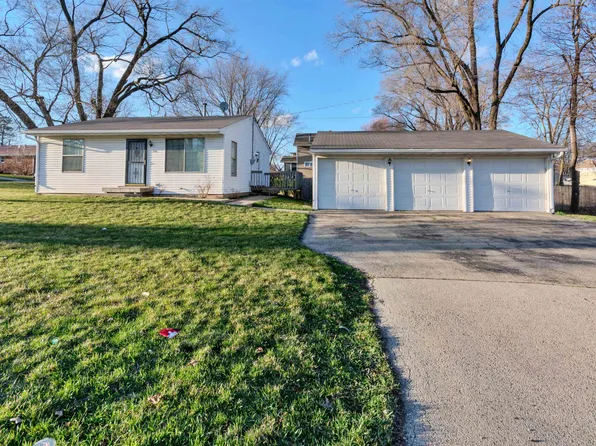 2840 19th St, Rockford, IL 61109