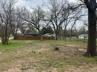 217 SE 2nd Ave, Durant, OK 74701