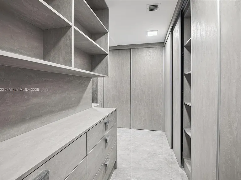 330 Sunny Isles Blvd #5-UPH04 — Photo 26