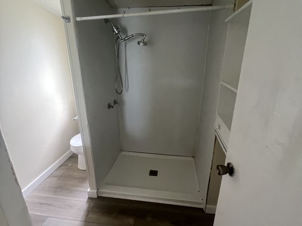 109 Langford Dr