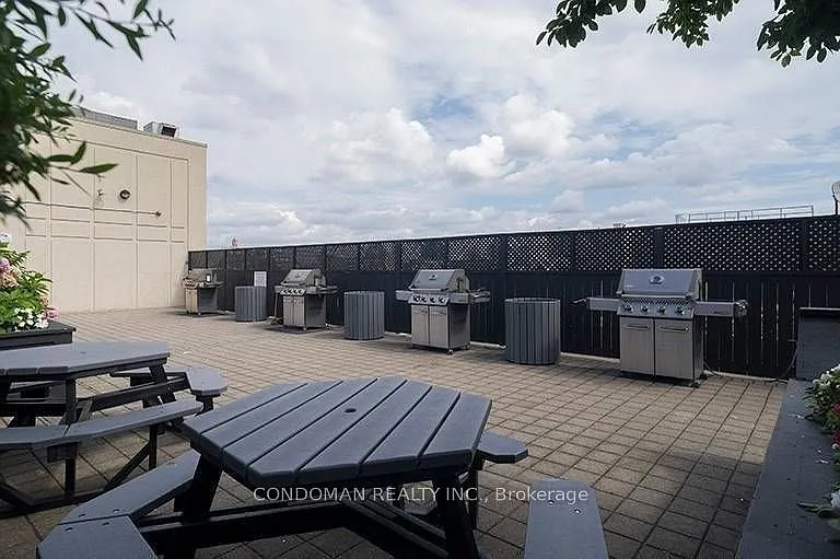 323 Richmond St E #308 — Photo 20