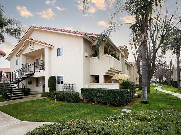 3rd image of 1542 E Alluvial Ave Unit 121