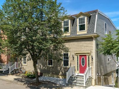 125 Heath St, Somerville, MA, 02145