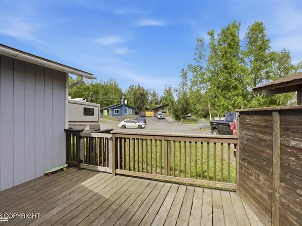 341 Dannilyn Cir, Anchorage, AK 99504