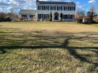 2 Harvest Hill Dr, Stockton, NJ 08559