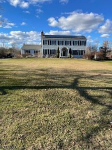 2 Harvest Hill Dr, Stockton, NJ, 08559