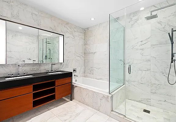 4th image of 75 Wall St APT 33C