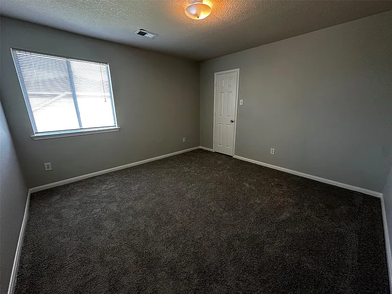 4919 Kasos Isle Dr — Photo 18