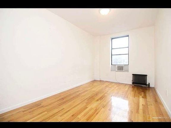 4th image of 3095 30th St APT 3F
