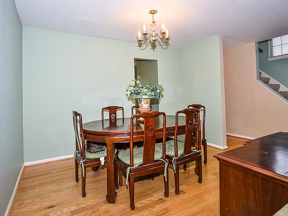 4th image of 4127 Weeping Willow Ct