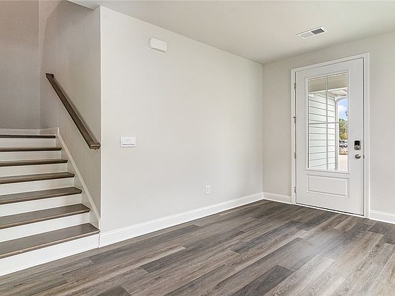 5th image of 8848 Farthing Dr