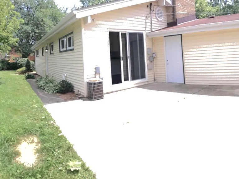 1100 Montesano Ave — Photo 10
