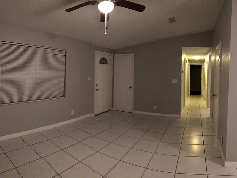 355 Weathersfield Ave — Photo 9