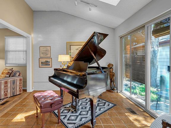 5th image of 3333 E Florida Ave #78