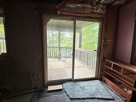 3rd image of 8 Terrace Drive