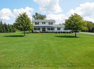 9307 Asbury Rd, Le Roy, NY 14482