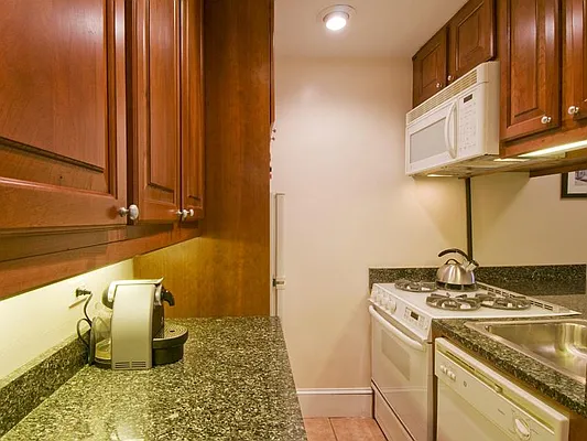 Sold by Sotheby's International Realty | media 2