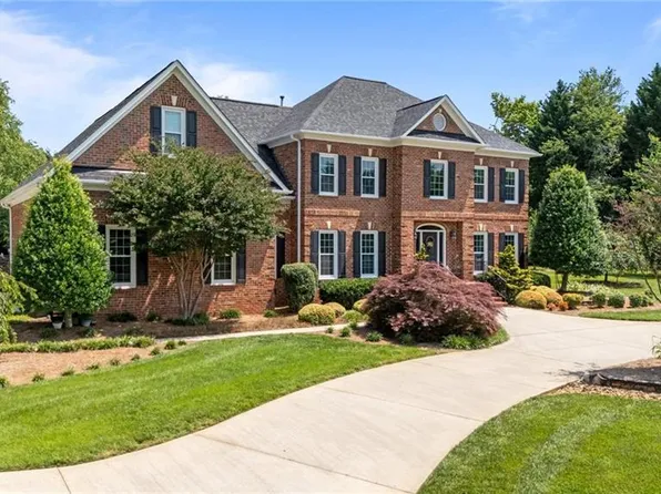 5902 Tarleton Dr, Oak Ridge, NC 27310