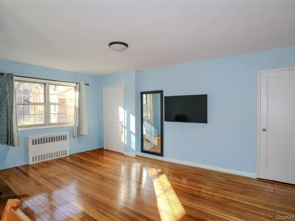 211-07 73 Avenue #A, Bayside, NY 11364