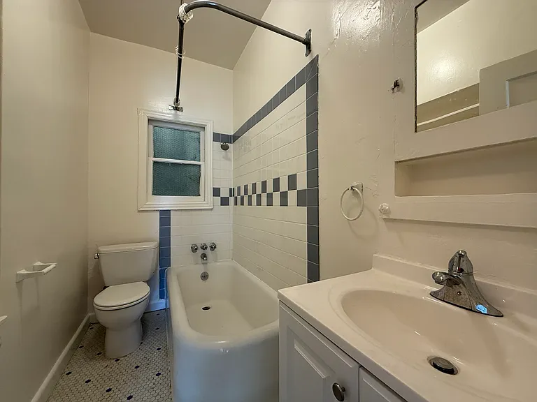 439 49th Street — Photo 17