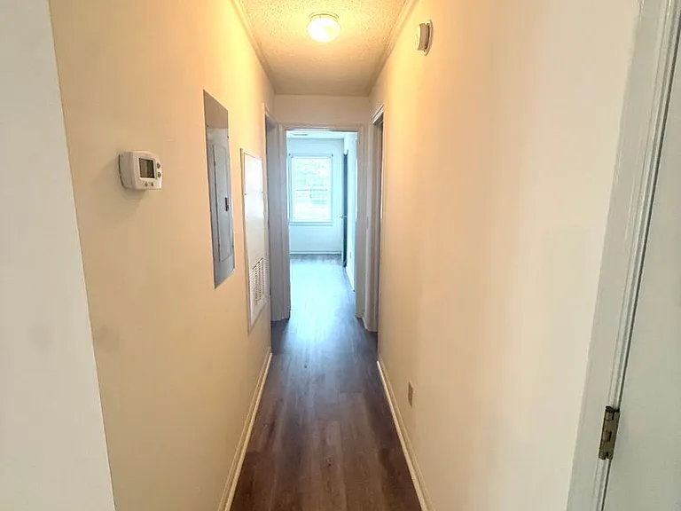 403 Wormwood Ln #B — Photo 7