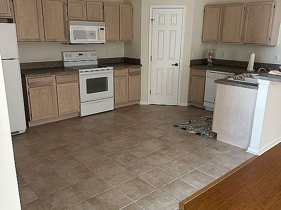 4th image of 153 Patrick Mill Cir