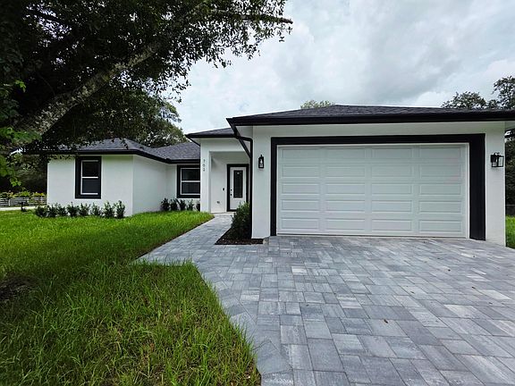 2nd image of 702 NW 39TH Circle