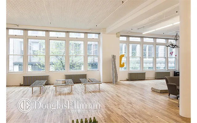 Sold by Douglas Elliman | media 15