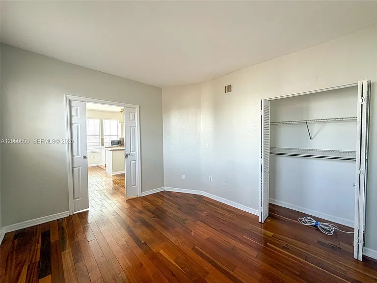 1027 Pennsylvania Ave #303 — Photo 12