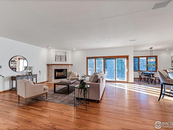 4th image of 697 Crawford Cir