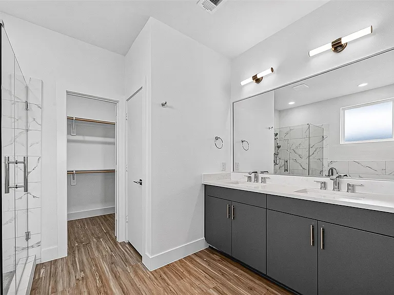 2105 Holman St — Photo 31