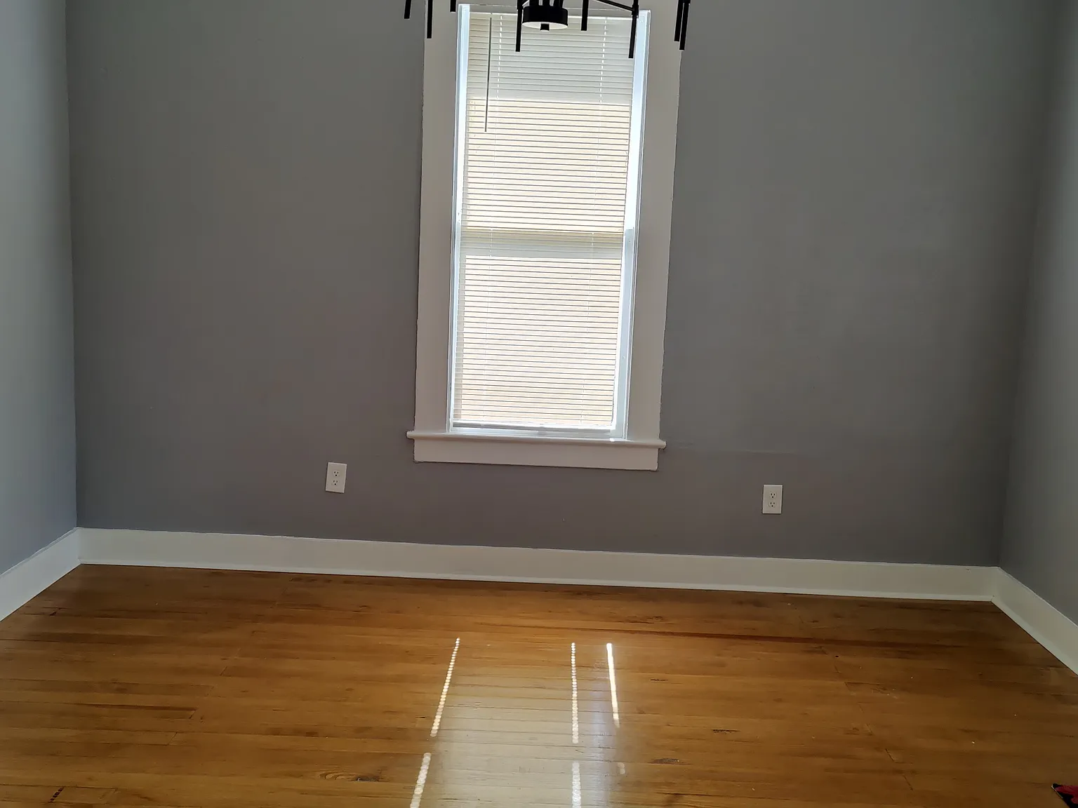 3 bed, 1469 sqft, $1,800 — Photo 3