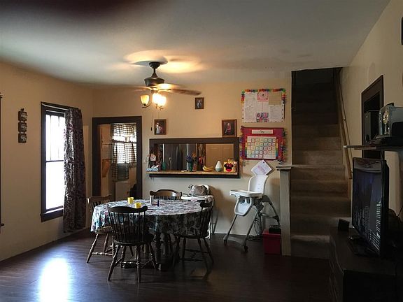 3rd image of 307 S Blaine St