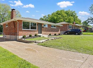 9137 Harold Dr, Saint Louis, MO 63134
