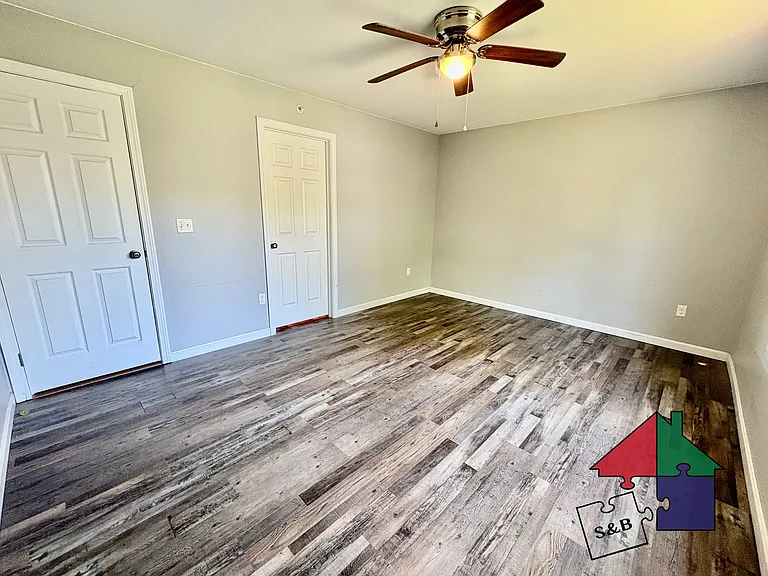 59 Cornelia Ct — Photo 19
