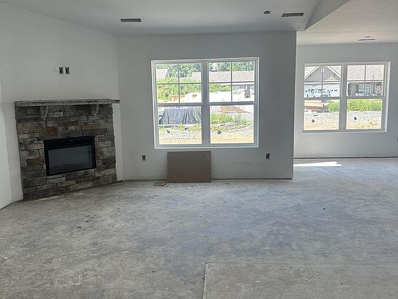 5th image of 661 Snowflower Cir #144