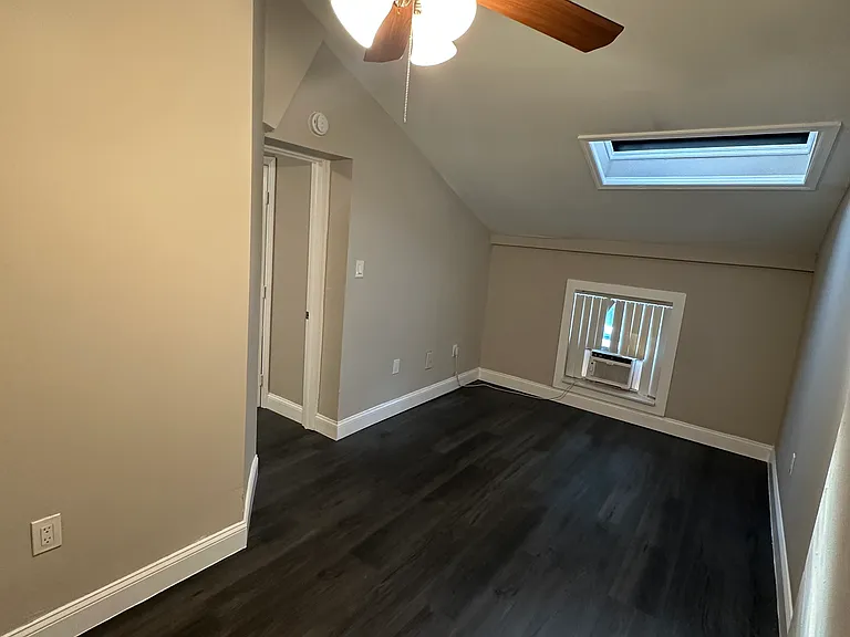 3763 NW 4th Ave #5 — Photo 10