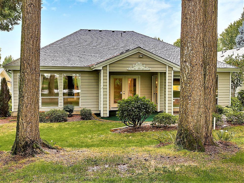 1st image of 3019 SE Spyglass Dr