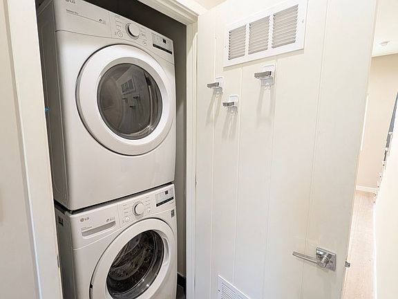 4th image of 11437 Hatteras St #114395