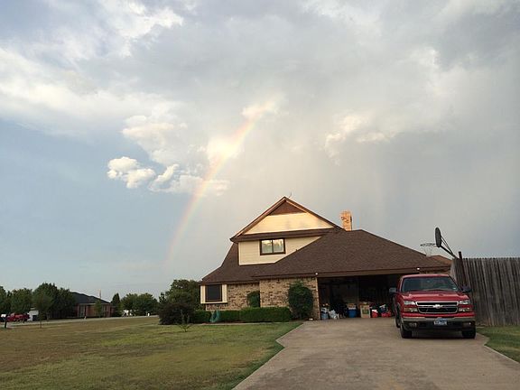 3rd image of 601 William Dr