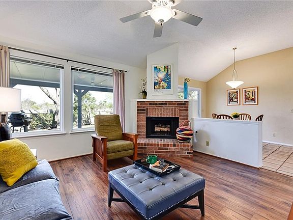 5th image of 13214 Bennington Ln