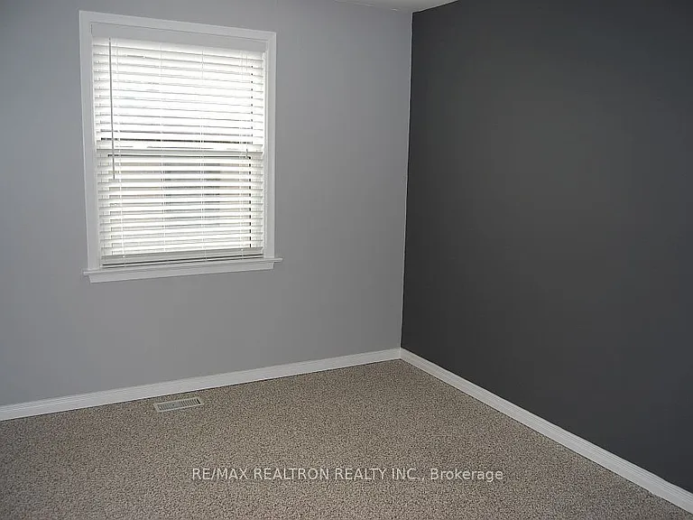 9 Stanwell Dr — Photo 11
