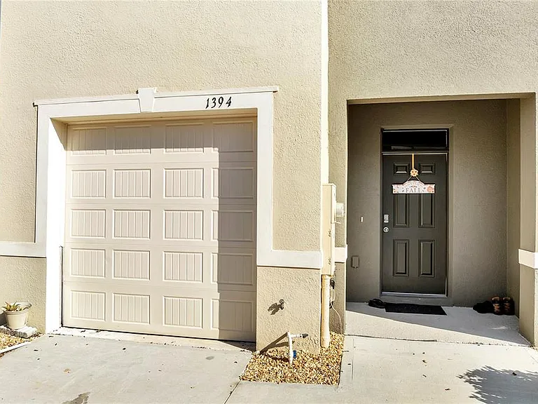 1394 Yellow Finch Dr — Photo 4