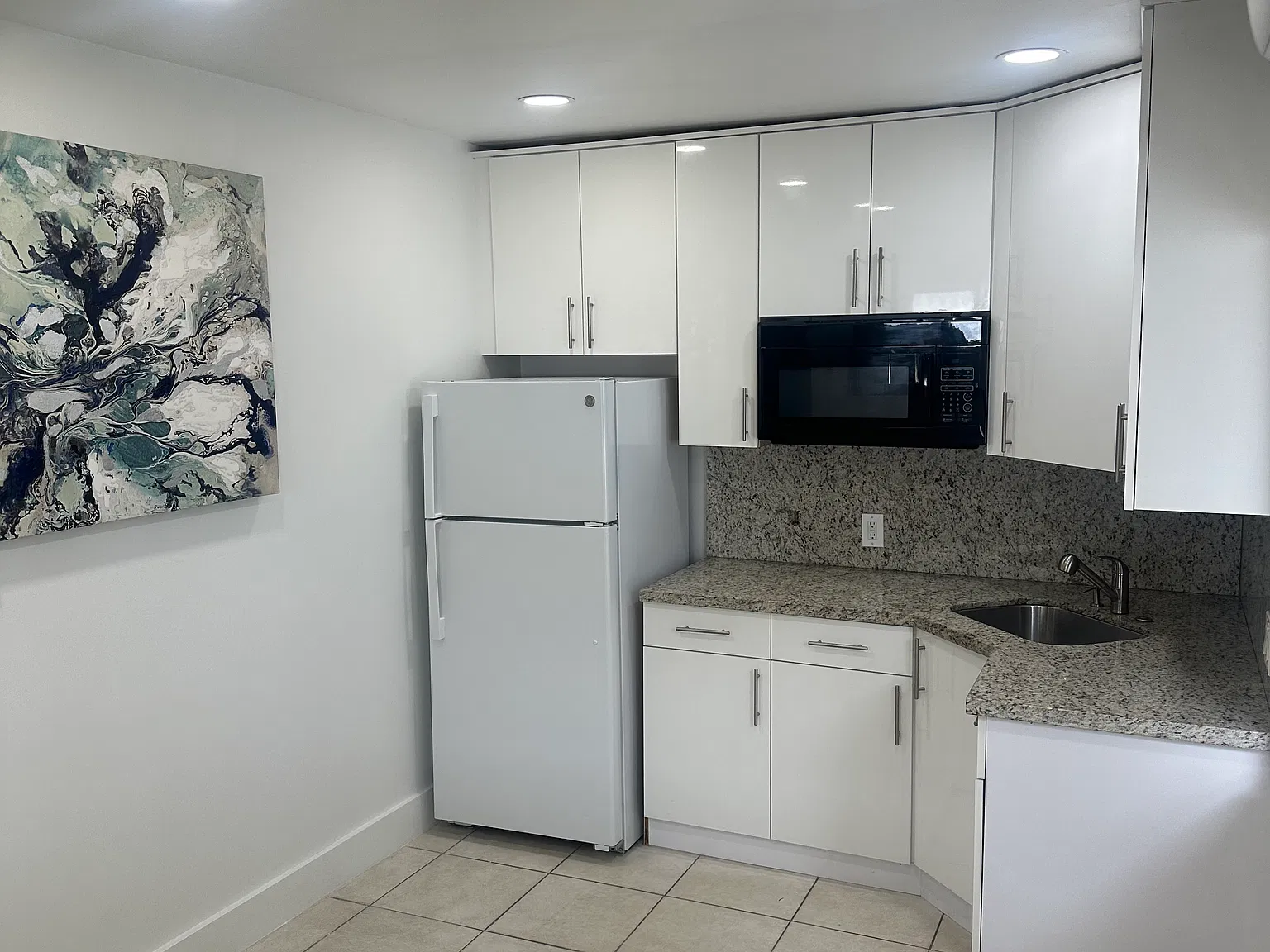 1 bed, 2631 sqft, $1,500 — Photo 2