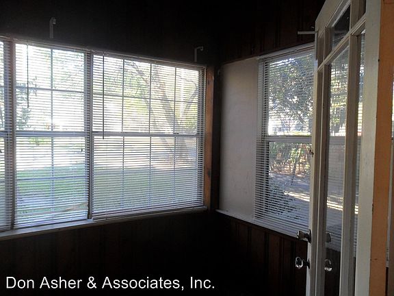 4th image of 735 N Westmoreland Dr APT 1