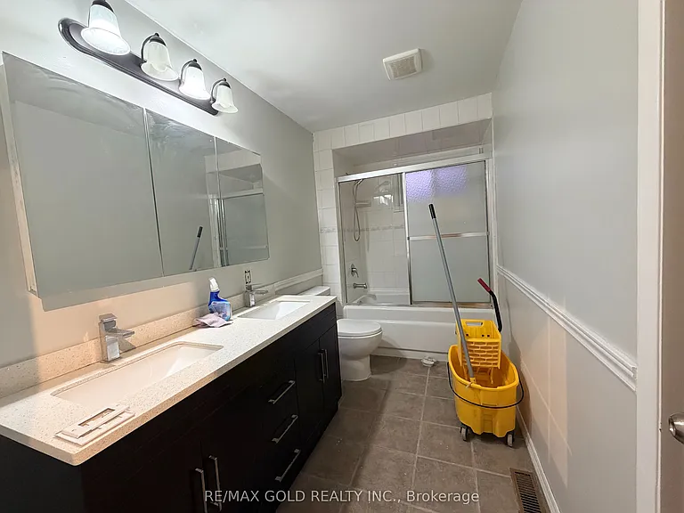 166 Harmony Rd S — Photo 25