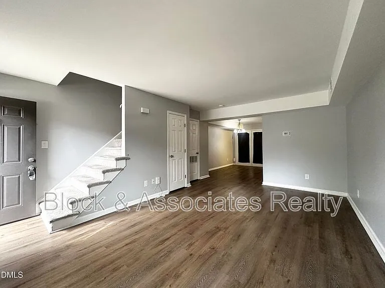 4808 Blue Bird Ct #D — Photo 5