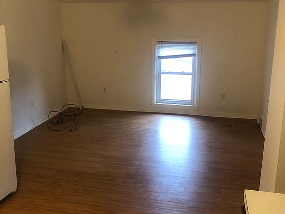5th image of 71 Vine St #C