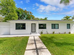 5895 SW 50th Ter, Miami, FL 33155